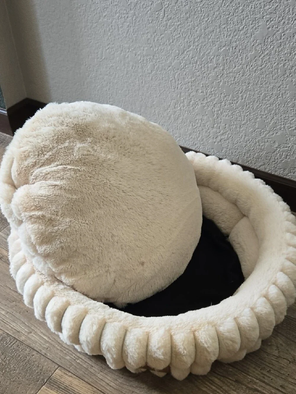 Plush Cream Pet Bed